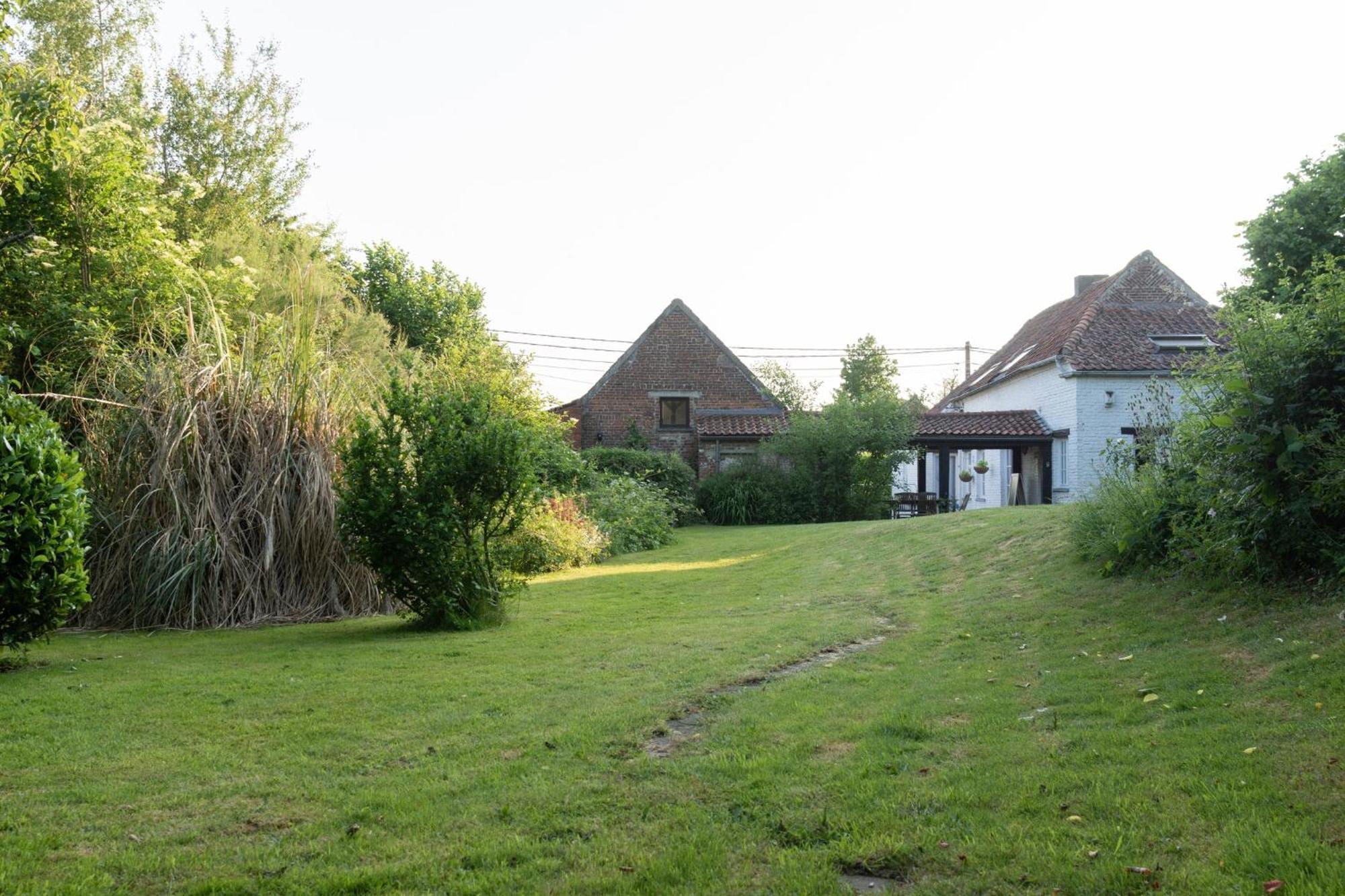 La Bergerie Chambre D'Hotes Leuze-en-Hainaut Exterior foto